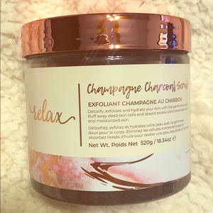 Relax Champagne charcoal scrub